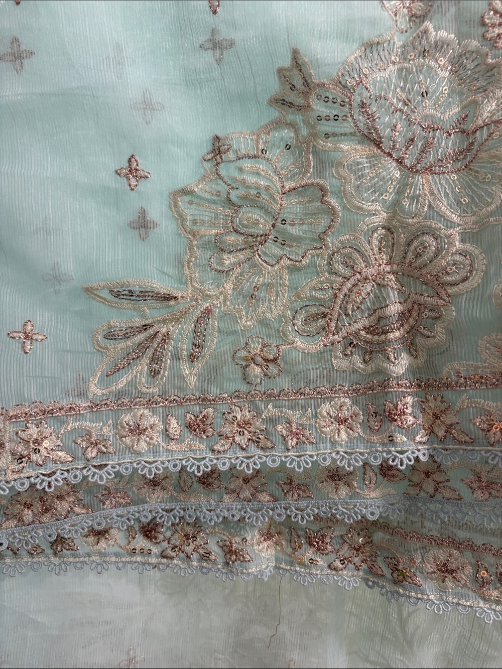 Sana Safinaz L Elegant Light Green/Sky Blue Embroidered Kurta Set - Picture 14 of 15